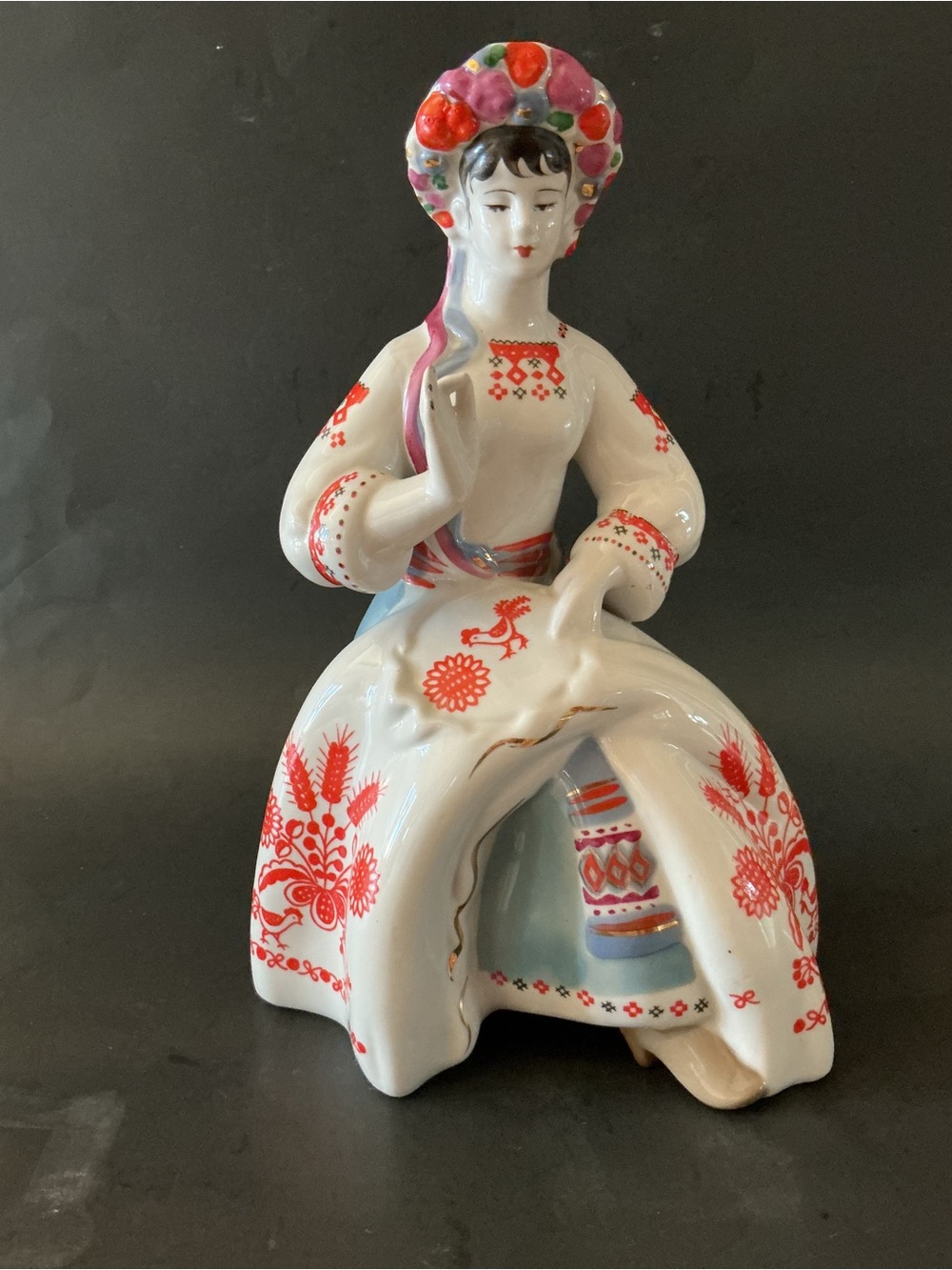 Vintage Ukraine Rushnychok Porcelain Figurine “Towel" V. Abdul 1970s Polonne